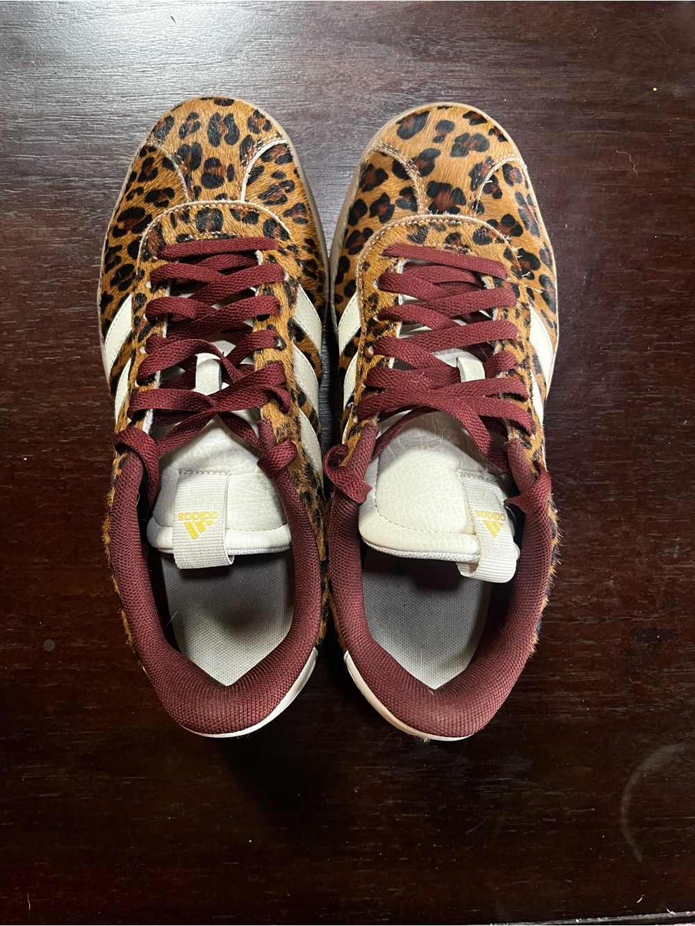 adidas Women’s VL Court 3.0 Leopard Print Sneakers with Maroon Laces - Picture 4 of 8